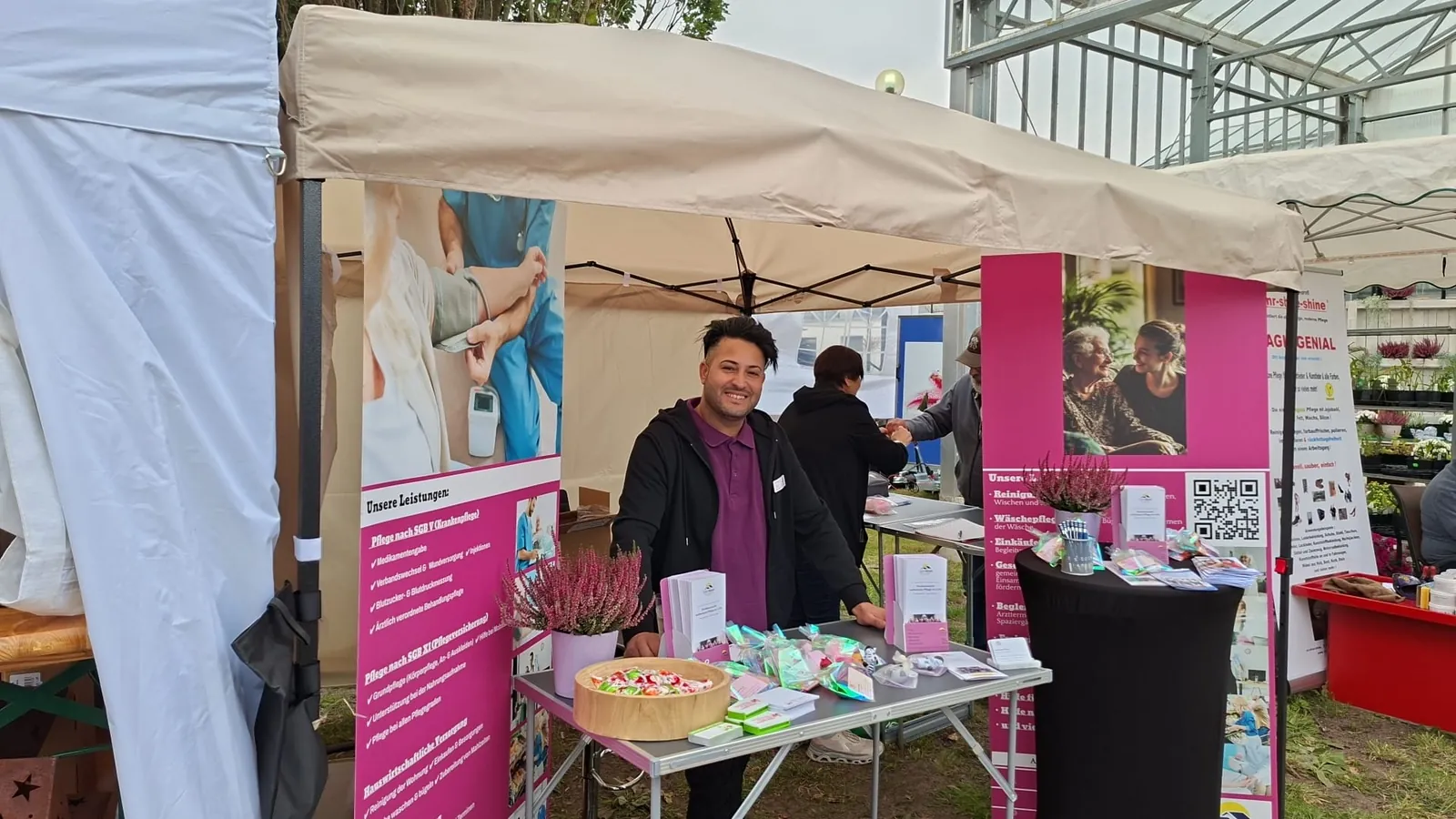 Team Noori beim Herbstmarkt im Orchideen-Zentrum Wichmann